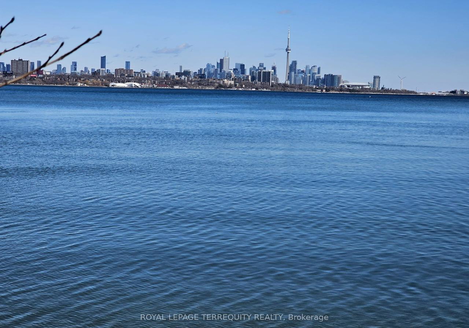 38-annie-craig-drive-etobicoke-ontario-w12473703