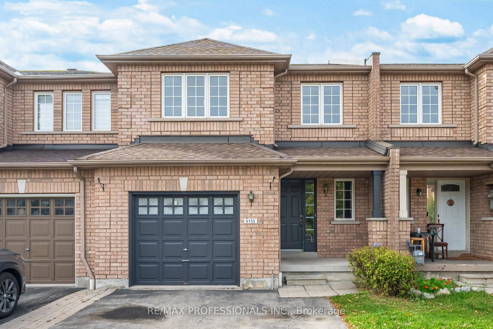 6155-rowers-crescent-mississauga-ontario-w12474011
