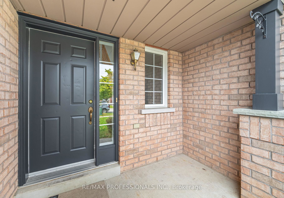 6155-rowers-crescent-mississauga-ontario-w12474011