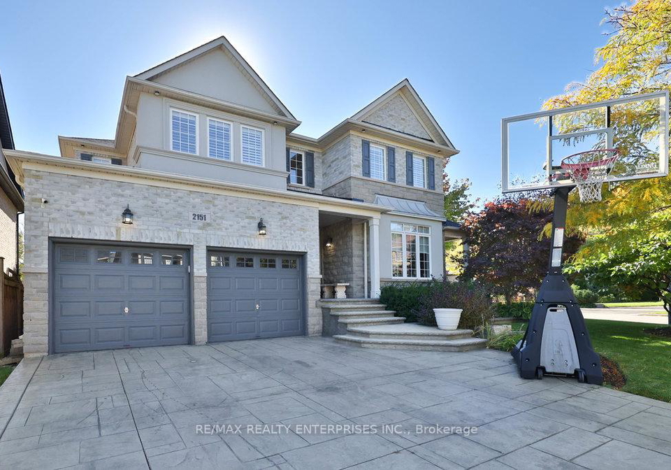 2151-bingley-crescent-oakville-ontario-w12474040