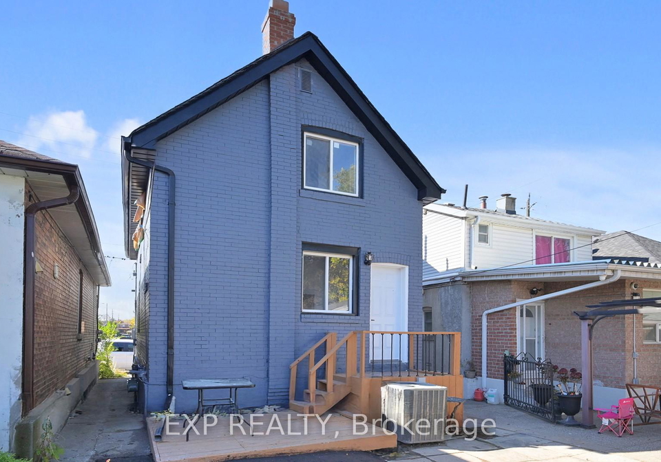 685-jane-street-toronto-ontario-w12474273