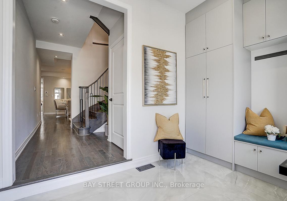146-petgor-path-oakville-ontario-w12474813