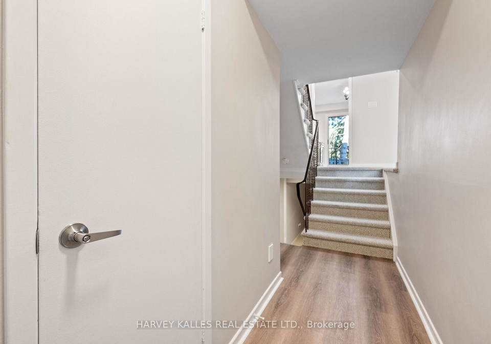 18-silver-shadow-path-etobicoke-ontario-w12474879