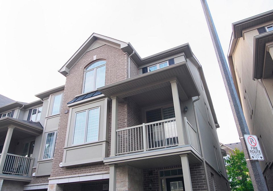 387-alderwood-common-oakville-ontario-w12474941