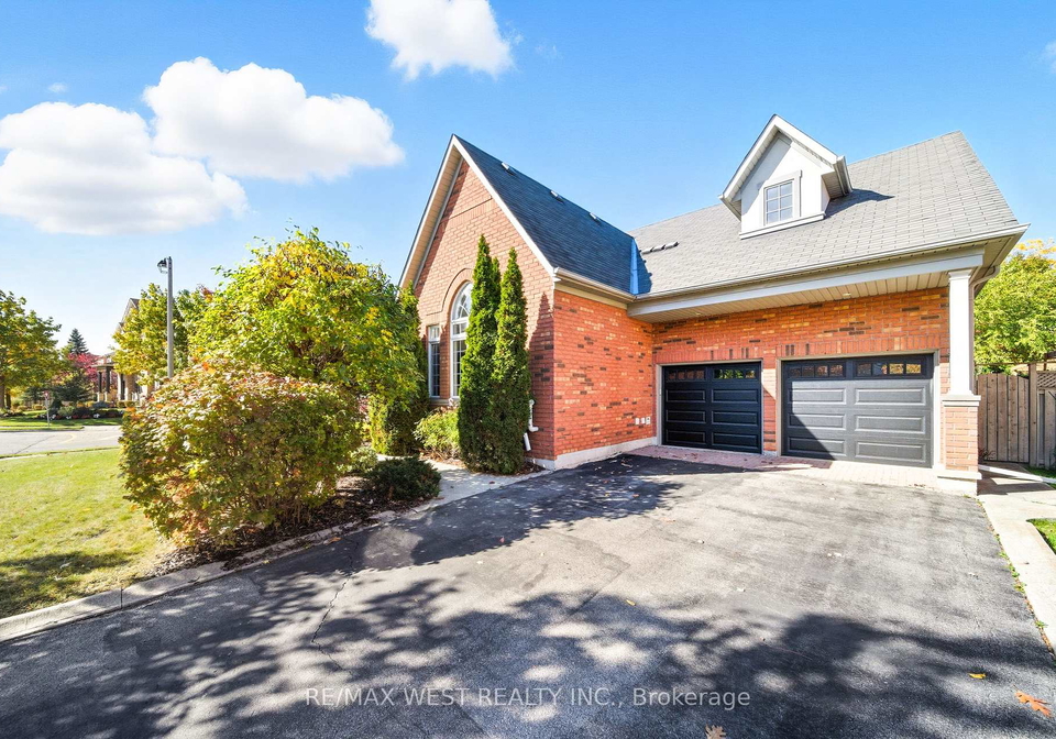 1-nova-scotia-road-brampton-ontario-w12475063
