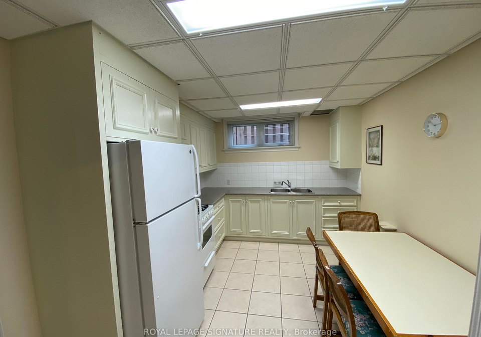 98-westmoreland-avenue-toronto-ontario-w12475415
