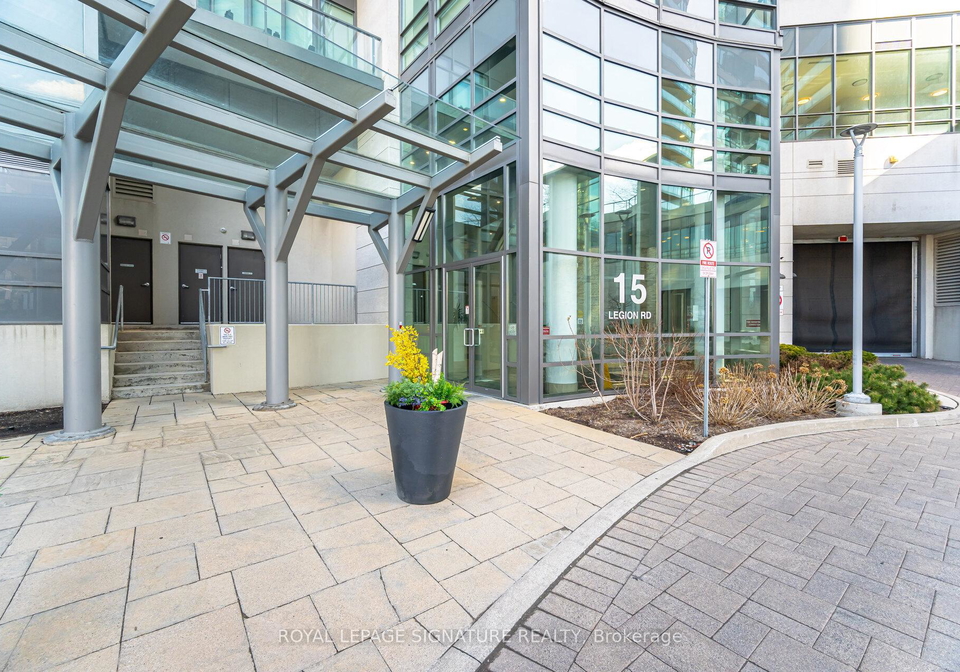 15-legion-road-etobicoke-ontario-w12475426