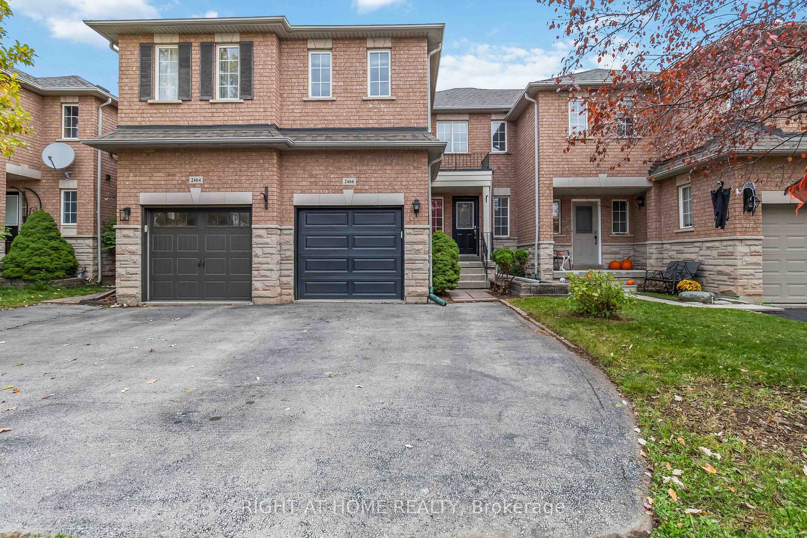 2466-newcastle-crescent-oakville-ontario-w12475473