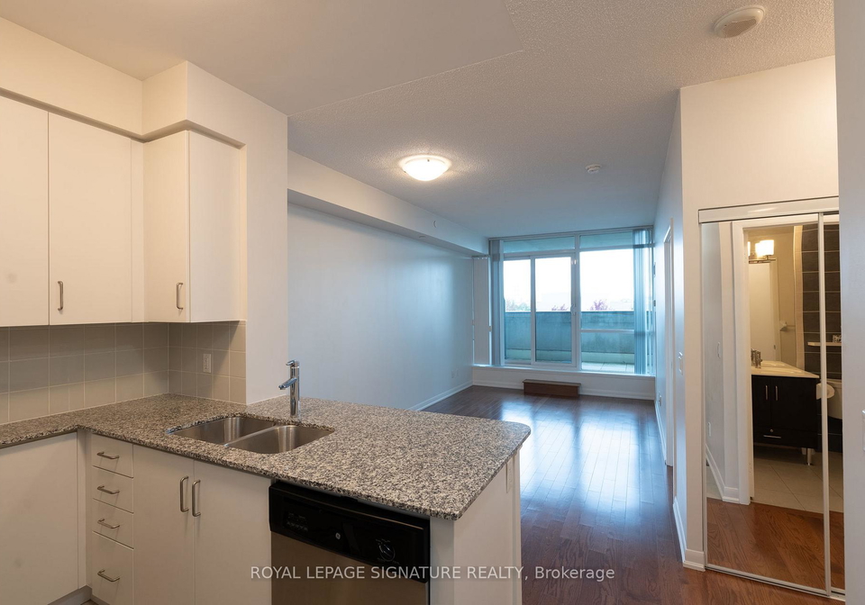 215-sherway-gardens-road-etobicoke-ontario-w12475542