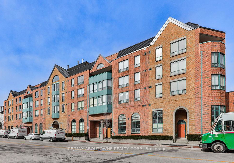 185-robinson-street-oakville-ontario-w12475563