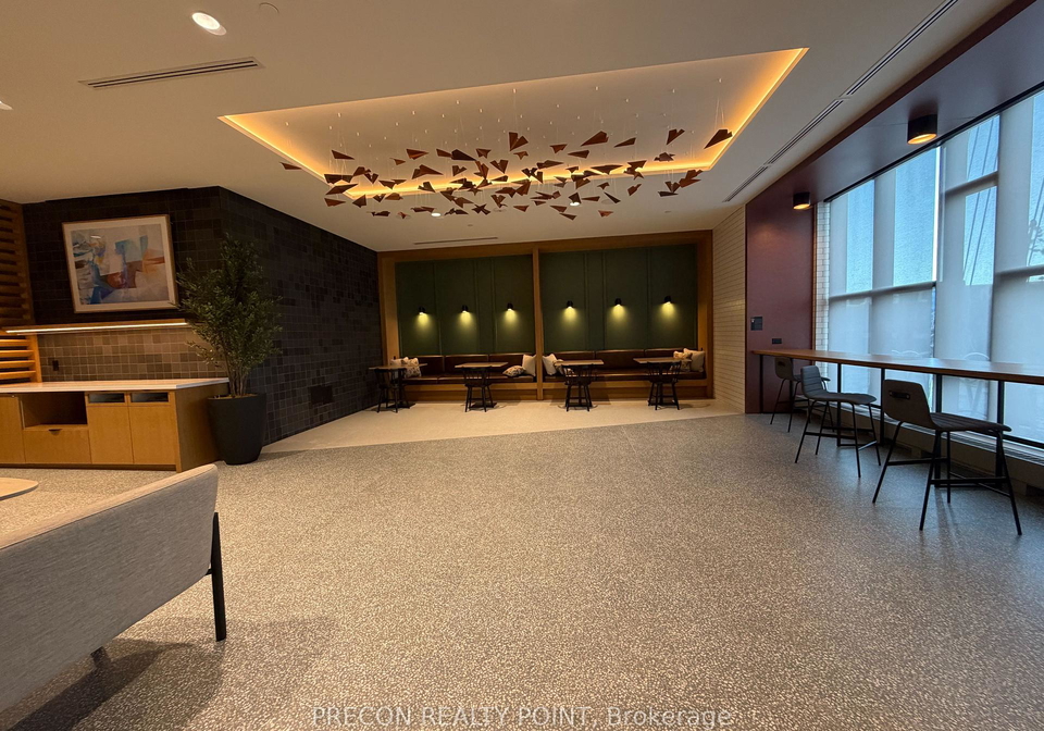 2495-eglinton-avenue-w-mississauga-ontario-w12475977