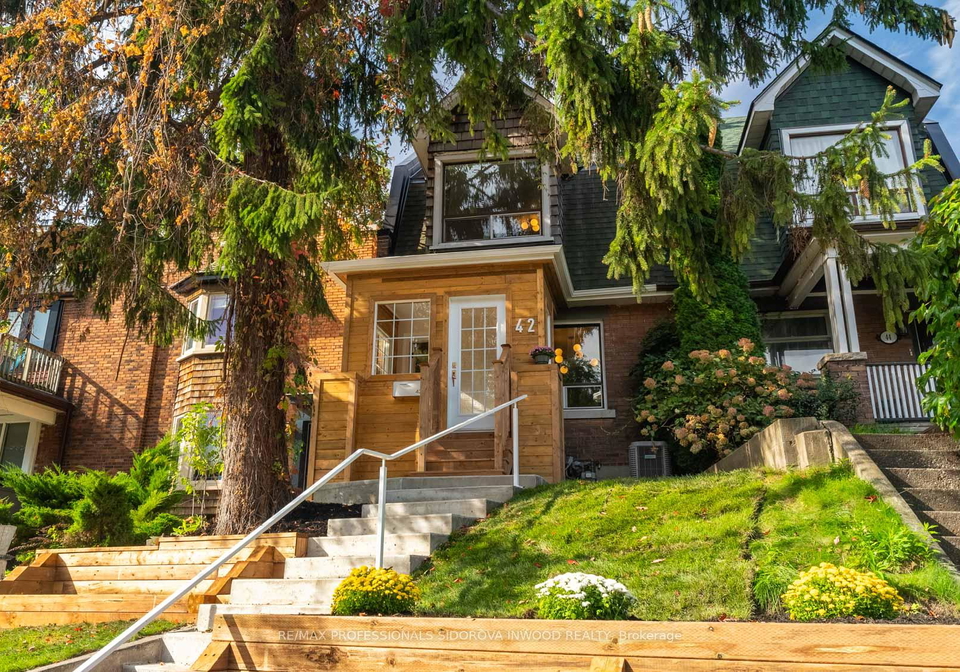 42-indian-road-toronto-ontario-w12476117