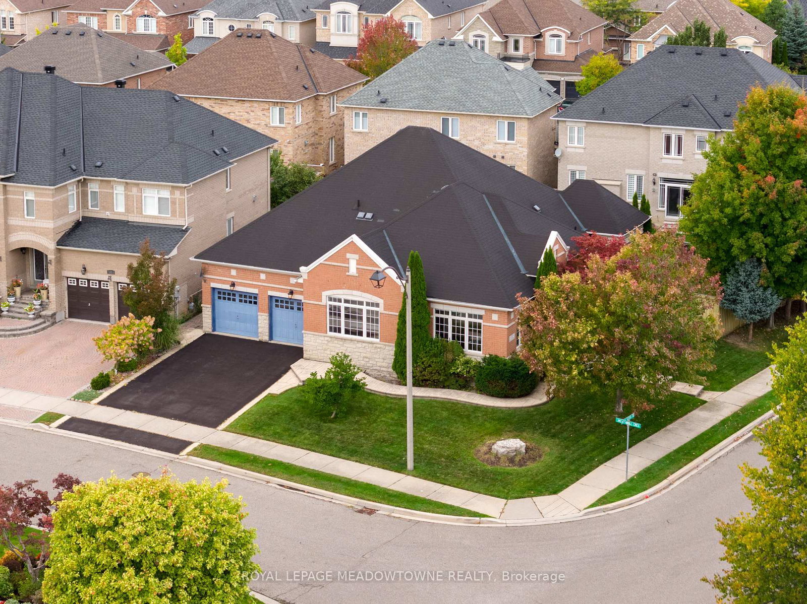 32-nova-scotia-road-brampton-ontario-w12476142