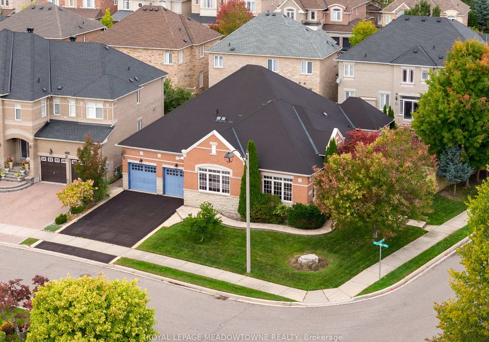 32-nova-scotia-road-brampton-ontario-w12476142