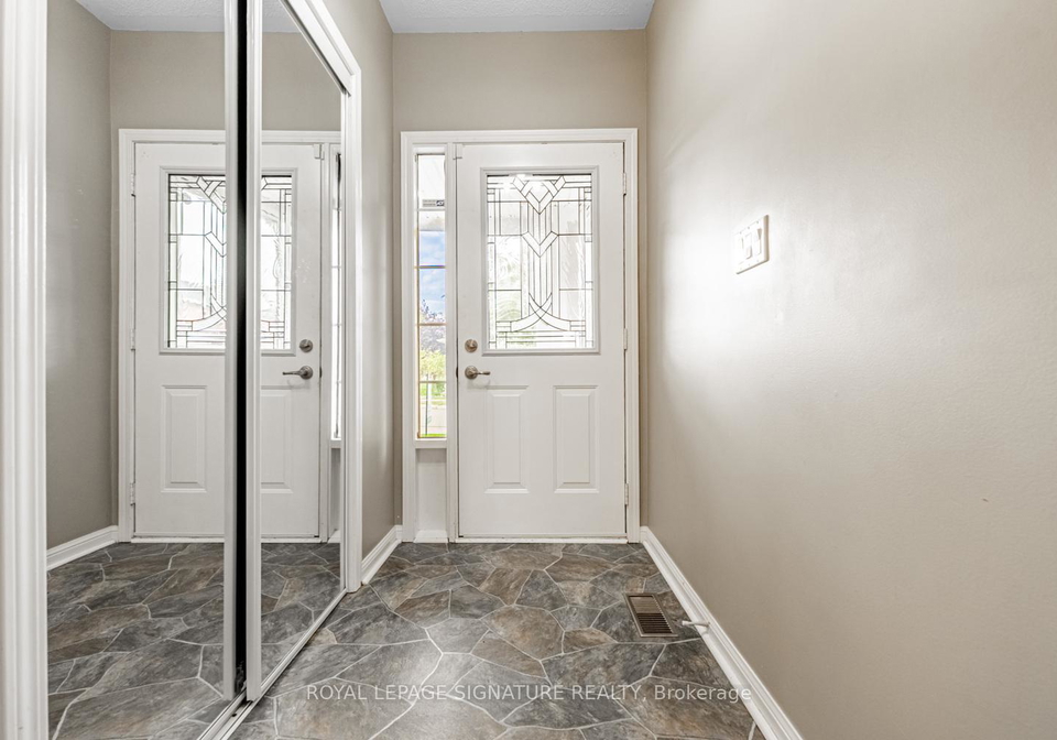 402-baverstock-crescent-milton-ontario-w12476216