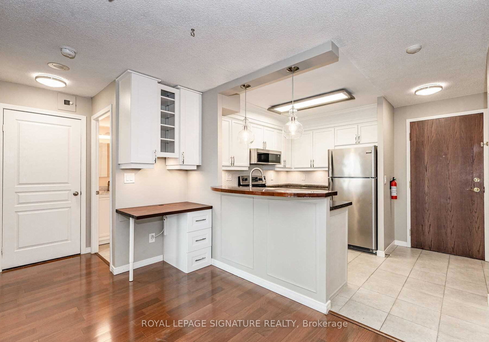 2565-erin-centre-boulevard-mississauga-ontario-w12476236