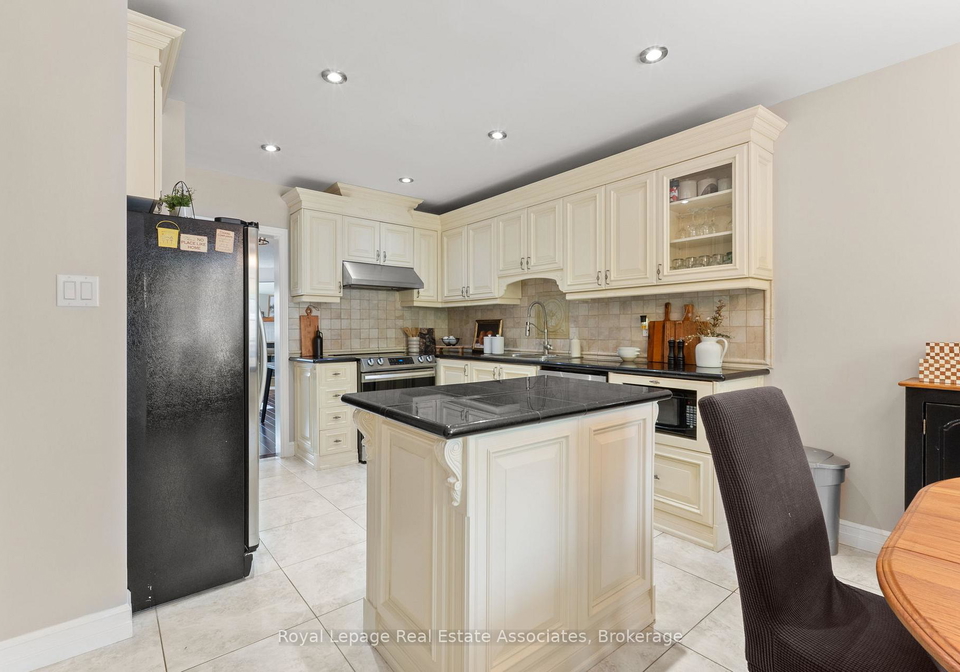 4605-donegal-drive-mississauga-ontario-w12476498