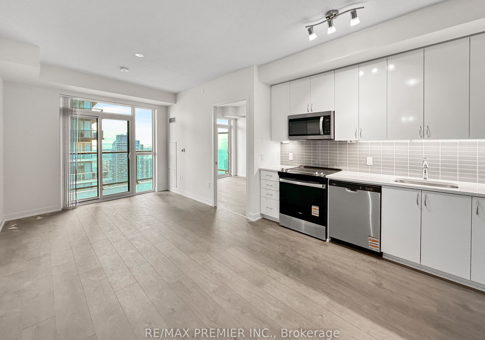 38-annie-craig-drive-etobicoke-ontario-w12476693