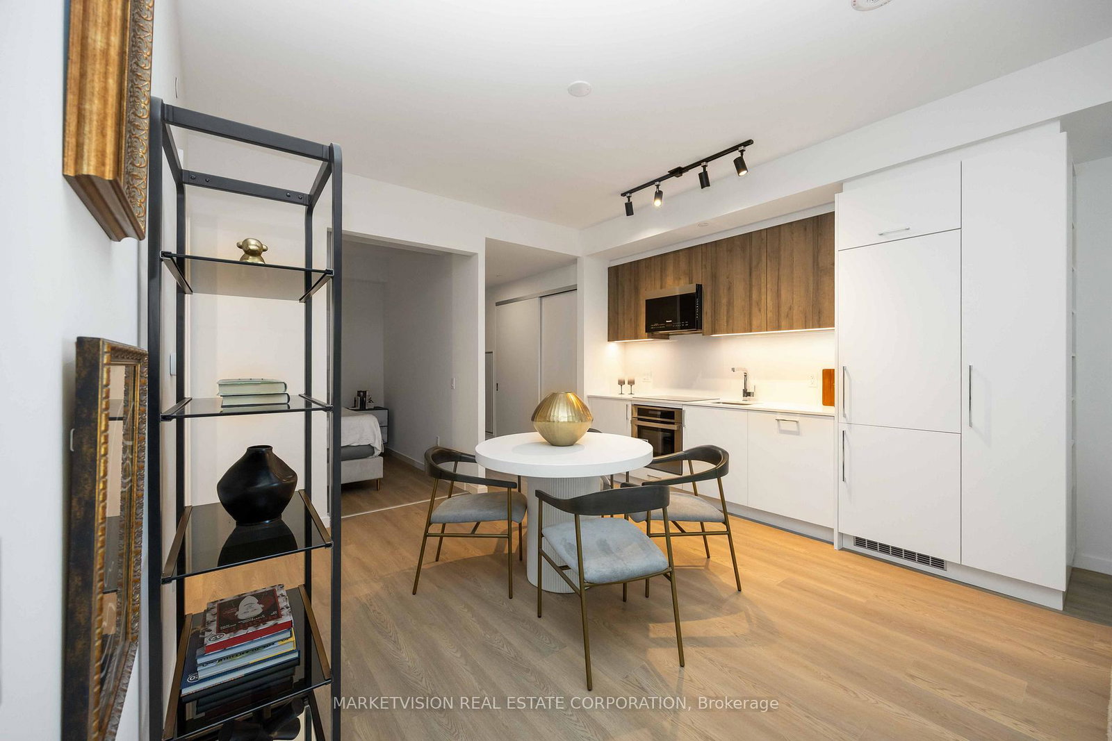 689-the-queensway-etobicoke-ontario-w12476765