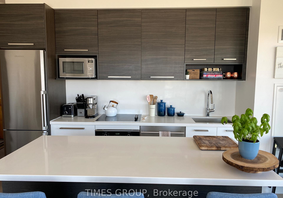 36-park-lawn-road-etobicoke-ontario-w12476981
