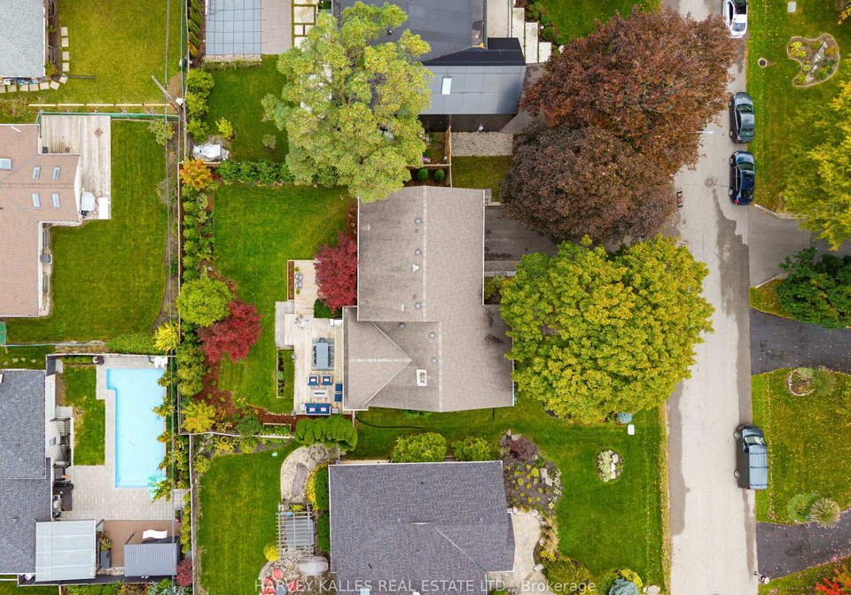 36-ravensbourne-crescent-etobicoke-ontario-w12476989