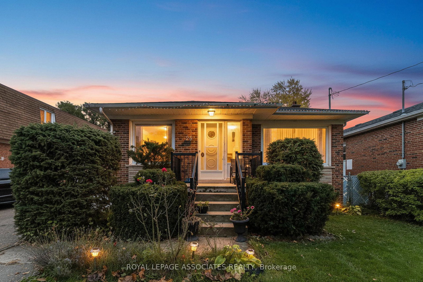 28-waterbeach-crescent-etobicoke-ontario-w12477004