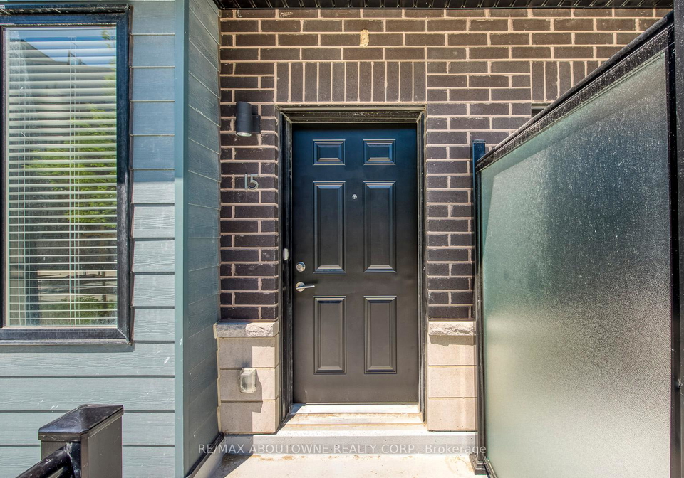 2212-bromsgrove-road-mississauga-ontario-w12477067