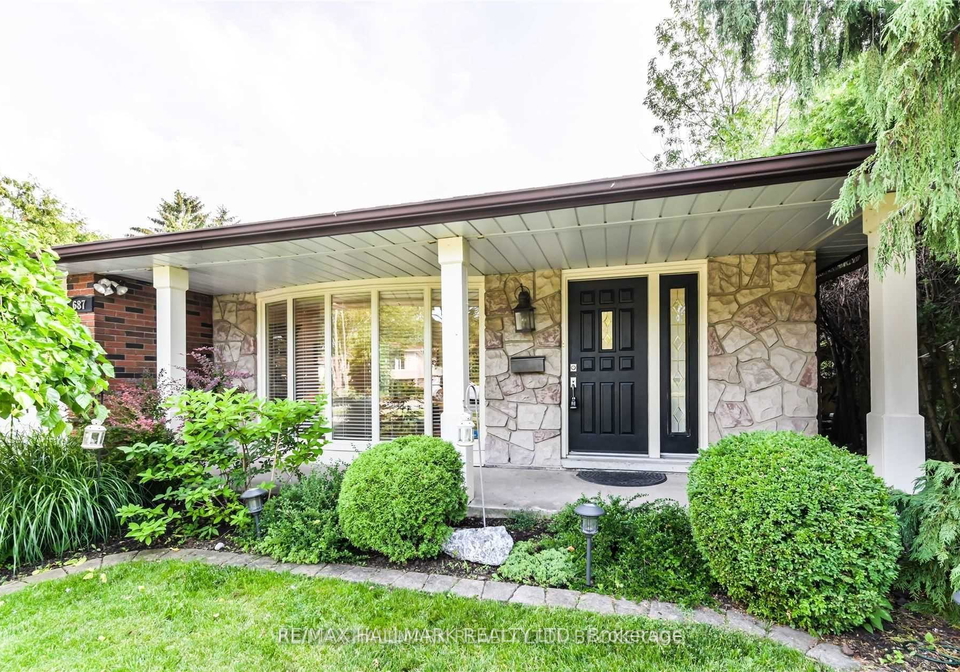 687-artreva-crescent-burlington-ontario-w12477293