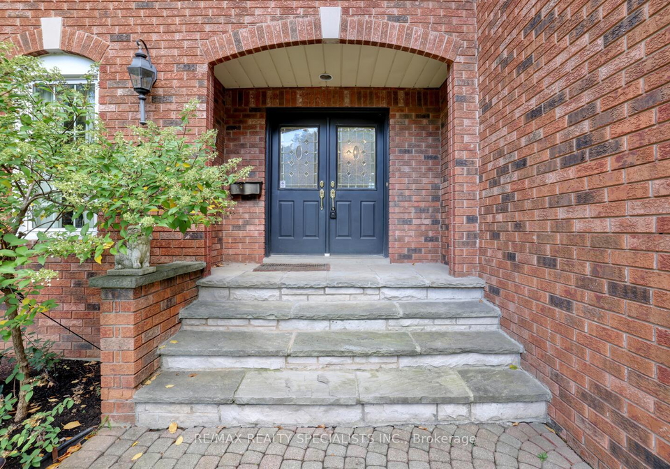 1616-tipperary-court-mississauga-ontario-w12477308
