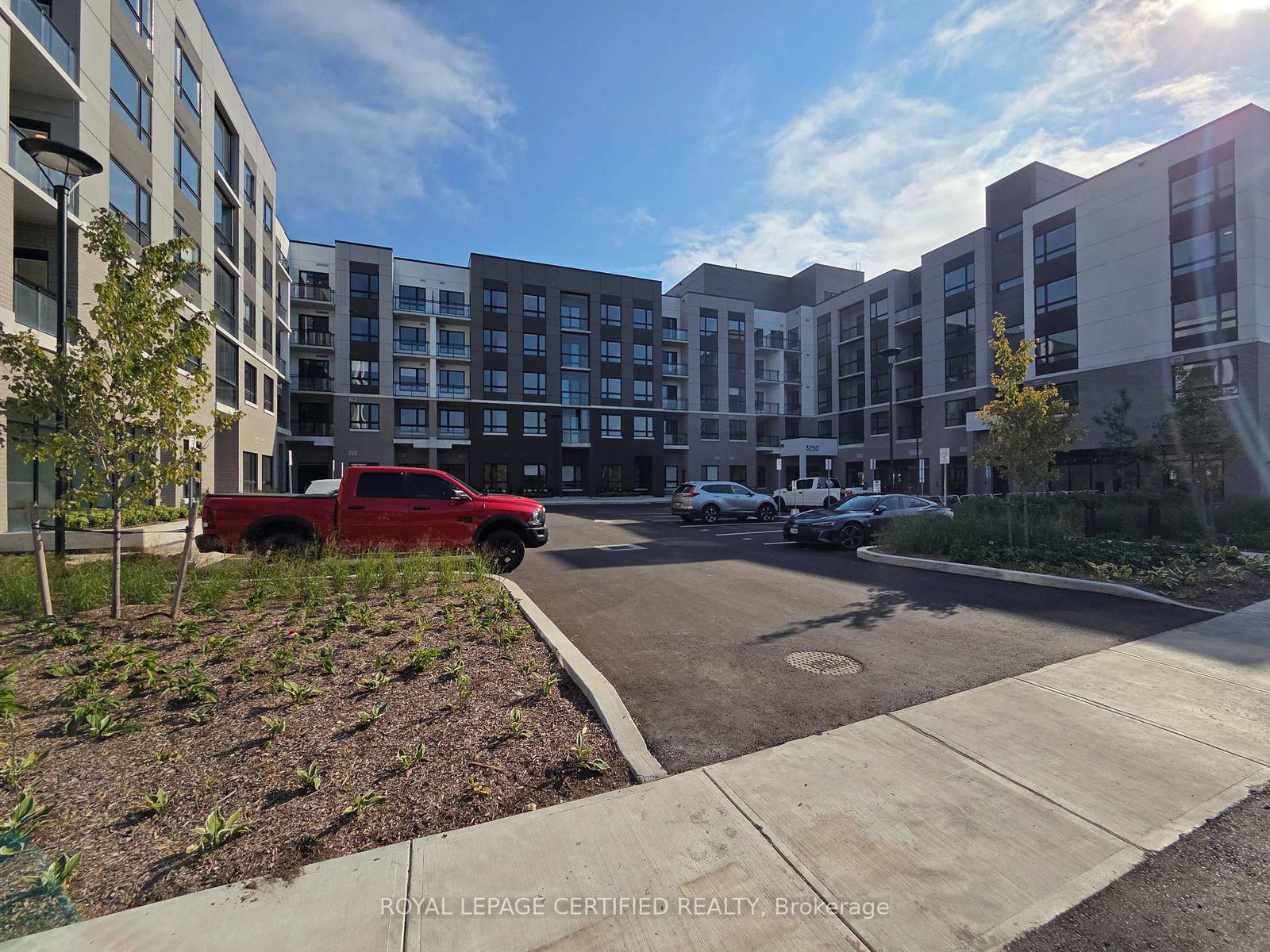 3250-carding-mill-trail-oakville-ontario-w12477330