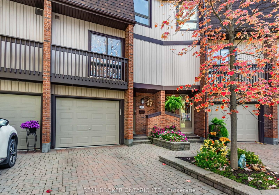 1060-walden-circle-mississauga-ontario-w12477336