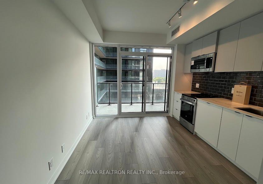 285-dufferin-street-toronto-ontario-w12477367