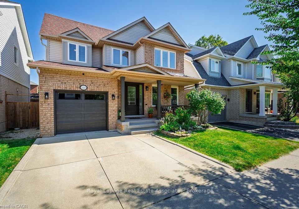 2221-bluegrass-lane-burlington-ontario-w12477399