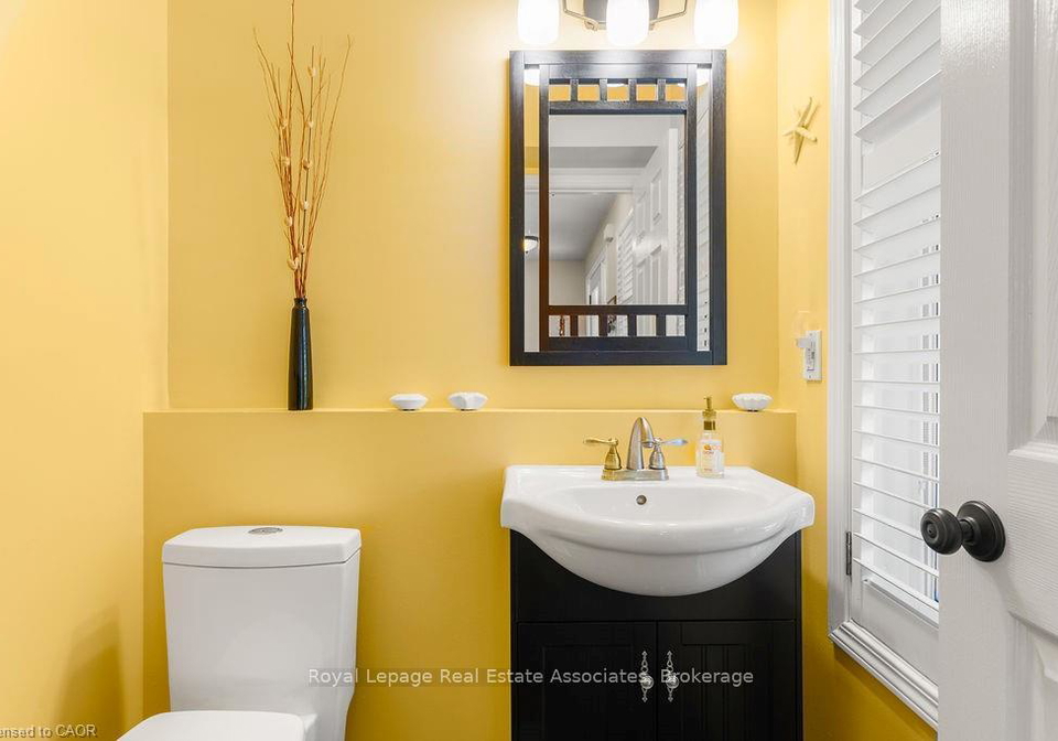 2221-bluegrass-lane-burlington-ontario-w12477399