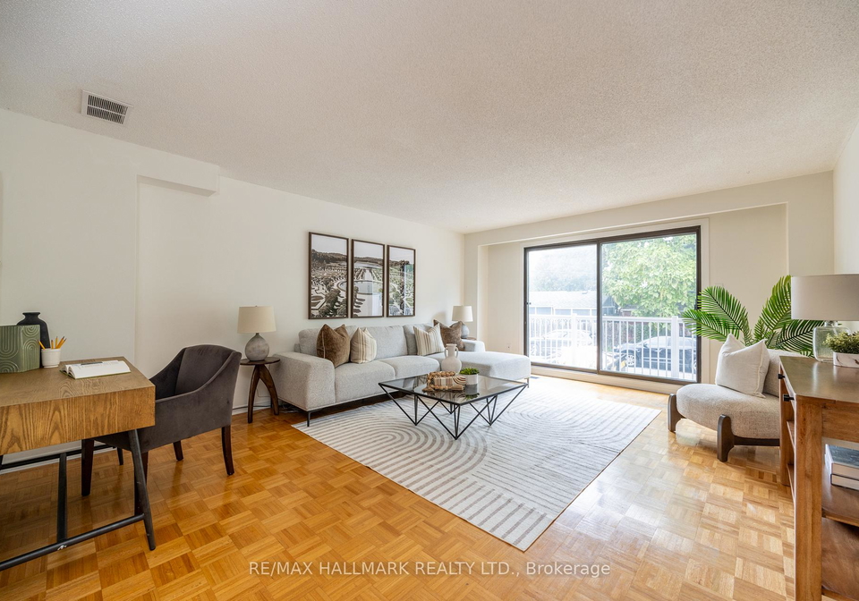12-outlook-garden-boulevard-toronto-ontario-w12477415