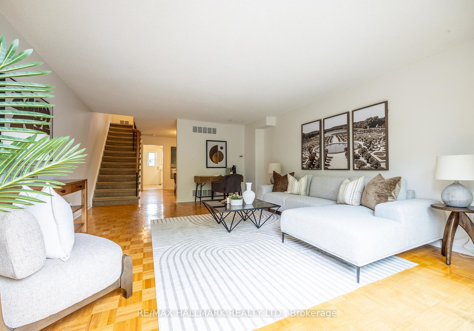 12-outlook-garden-boulevard-toronto-ontario-w12477415