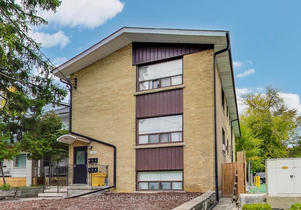 230lake-shore-boulevard-w-etobicoke-ontario-w12477446