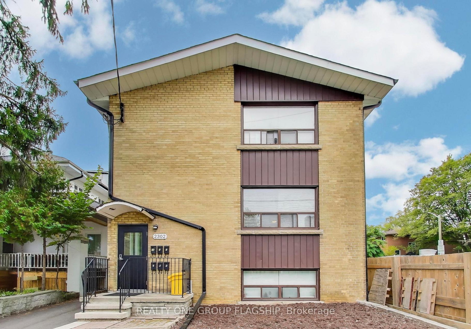 230lake-shore-boulevard-w-etobicoke-ontario-w12477446