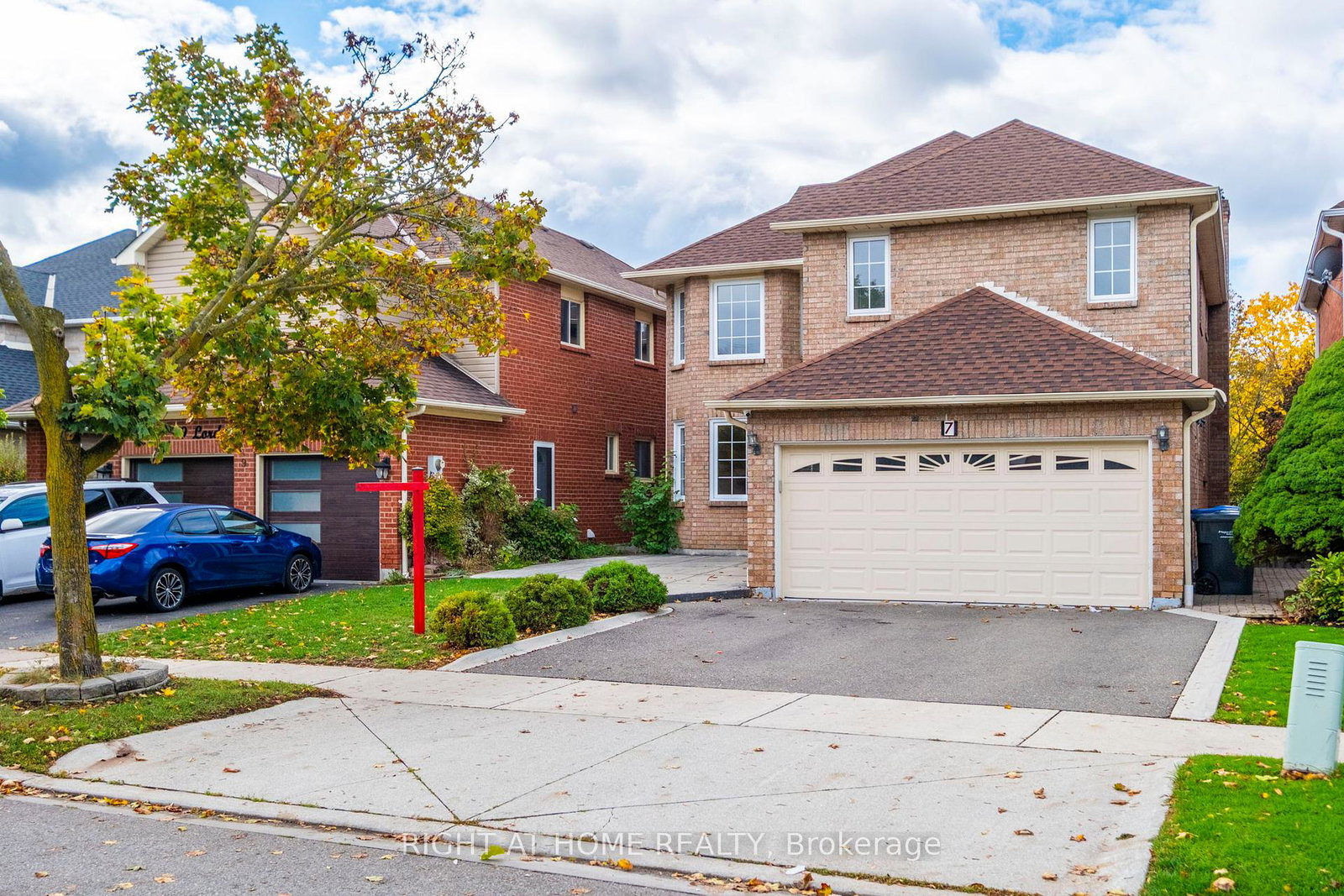 7-lord-simcoe-drive-brampton-ontario-w12477596