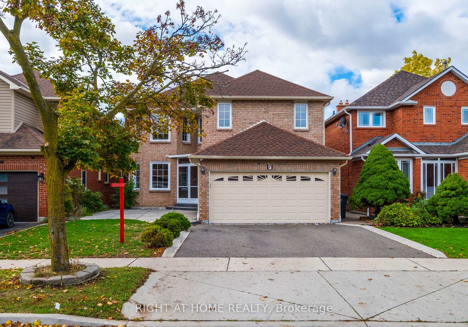 7-lord-simcoe-drive-brampton-ontario-w12477596