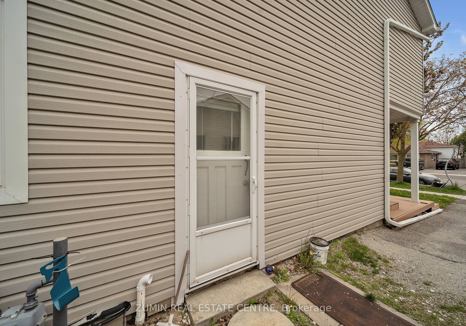 121-carberry-crescent-brampton-ontario-w12477612