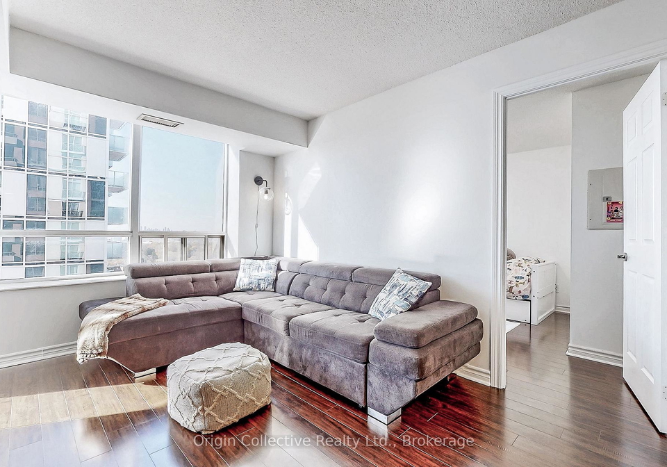 5233-dundas-street-w-etobicoke-ontario-w12477633