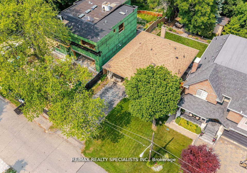 3-allan-park-road-etobicoke-ontario-w12477951