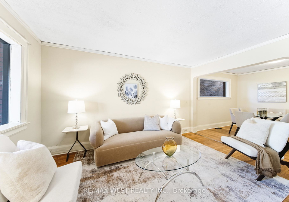 45-deforest-road-toronto-ontario-w12477977