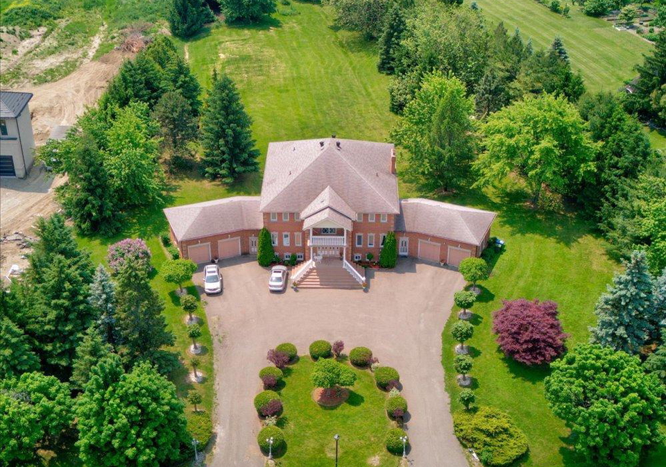 9-cynthia-crescent-brampton-ontario-w12478057