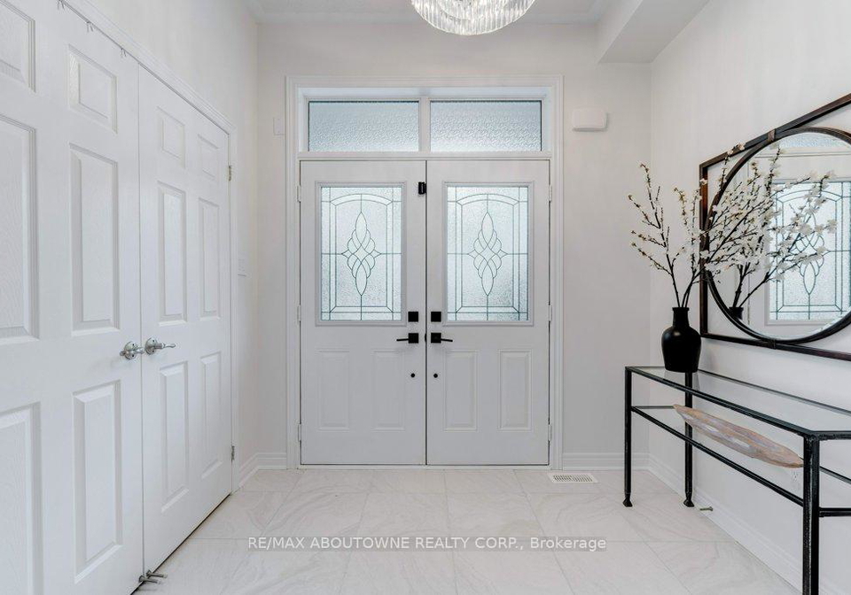 231-sarah-cline-drive-oakville-ontario-w12478306