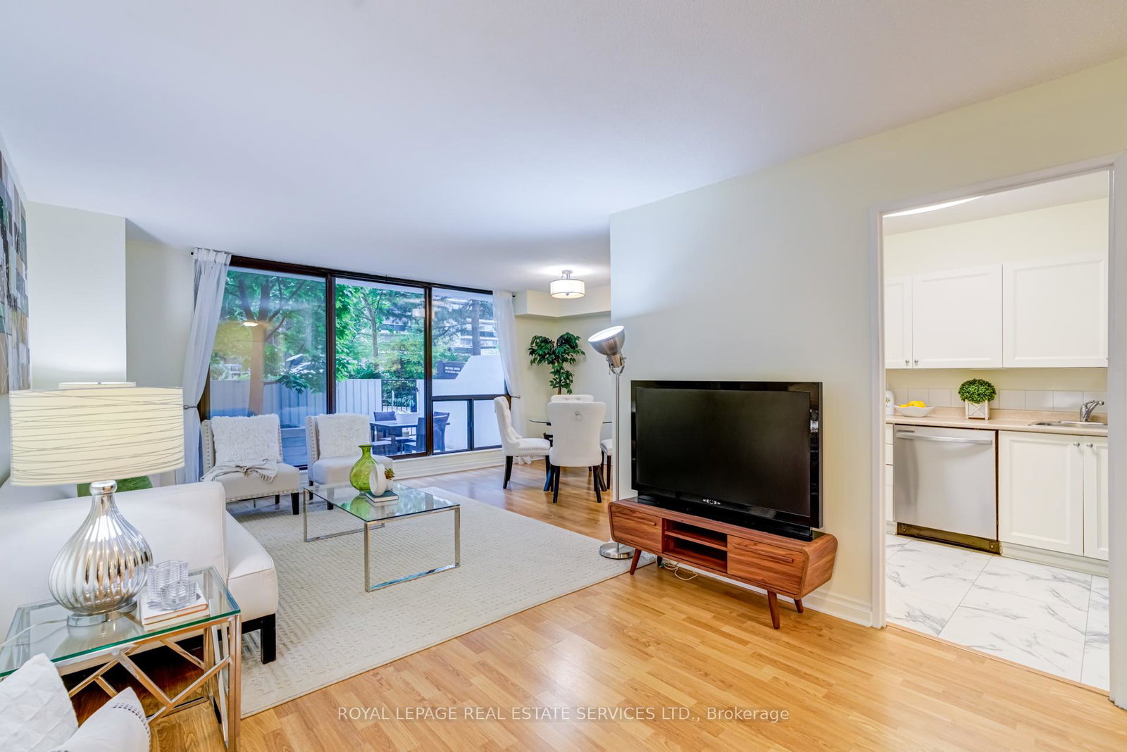 100-quebec-avenue-toronto-ontario-w12478392