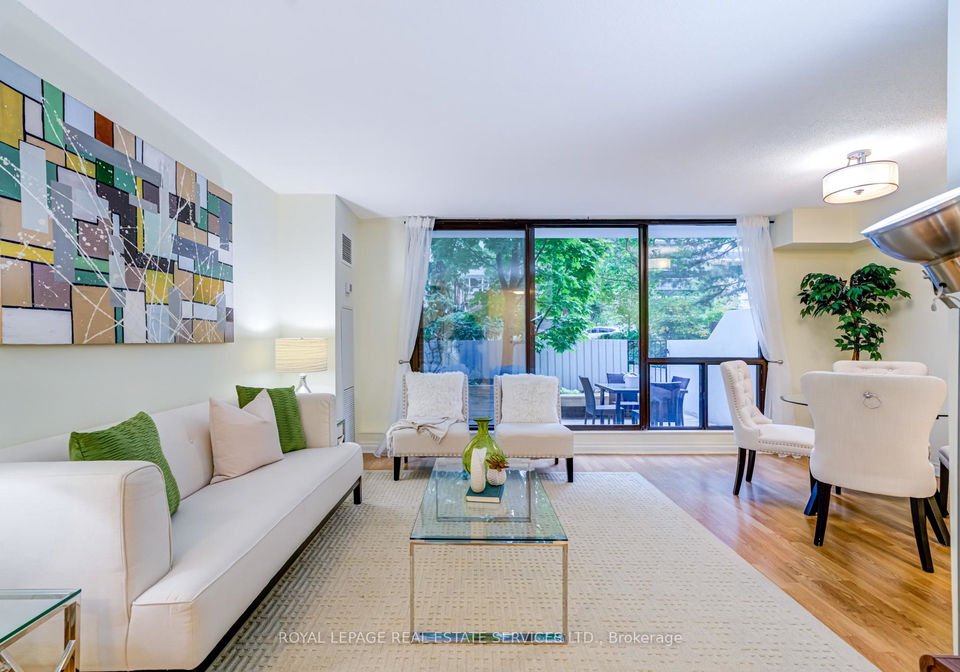 100-quebec-avenue-toronto-ontario-w12478392