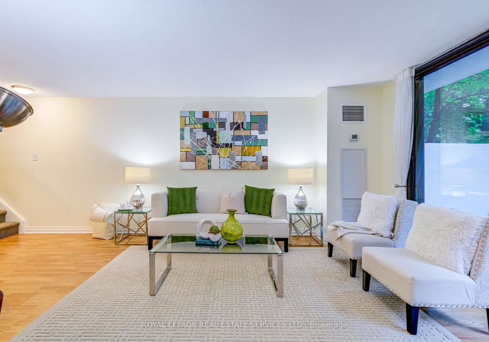 100-quebec-avenue-toronto-ontario-w12478392