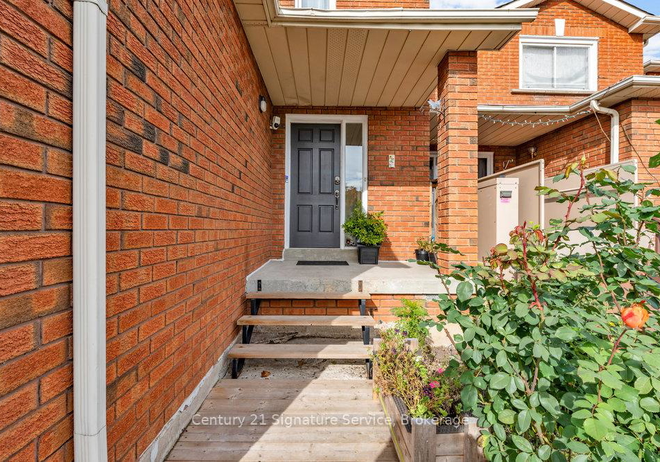 80-dutch-crescent-brampton-ontario-w12478430